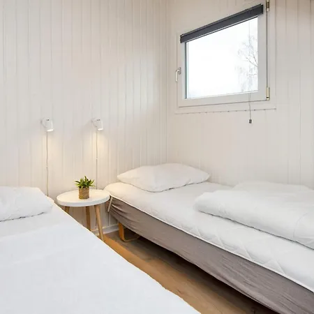 Holiday home 6 Person Holiday In Hemmet Falen